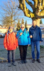 Ehrungsbild von links mit: Marga, Beate und Sven